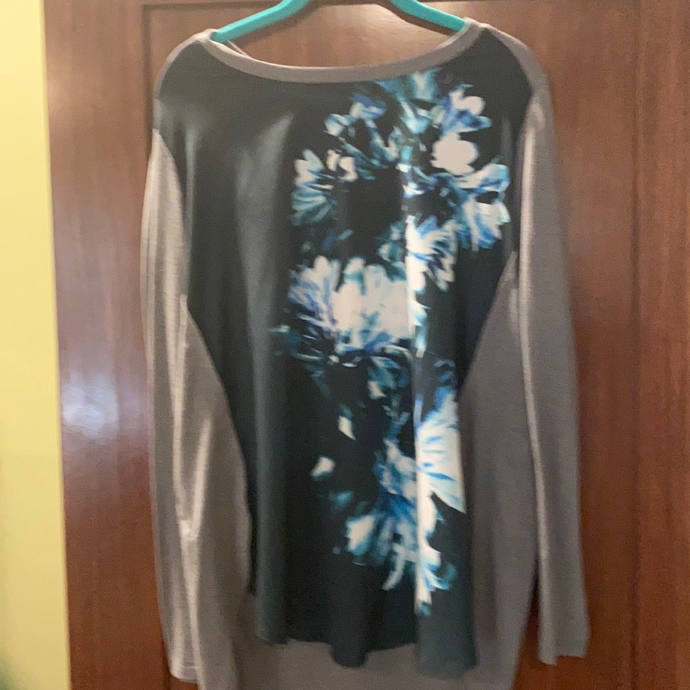 Gray and blue/teal tunic